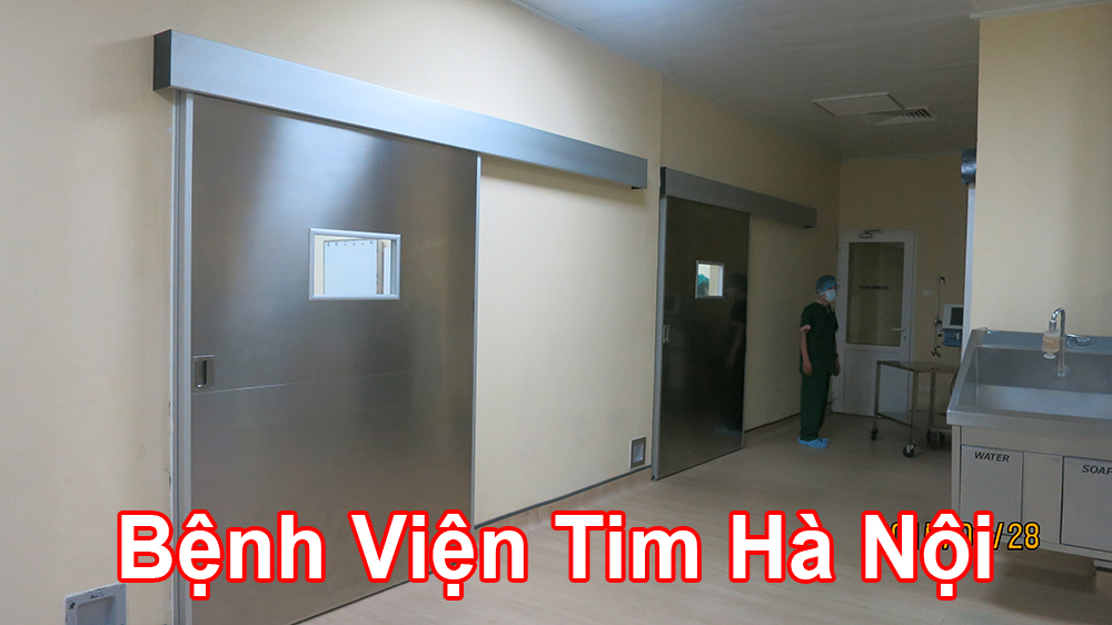 4 bộ cửa phòng mổ chuyên dụng bệnh viện Tim Hà Nội 