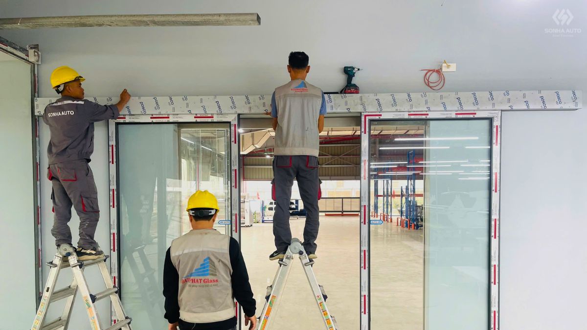 Quy trình lắp đặt cửa tự động chuyên nghiệp theo tiêu chuẩn Nhật tại Sonha Auto