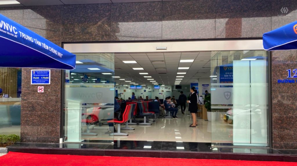 Cửa Nabco tại trung tâm tiêm chủng VNVC đạt tiêu chuẩn an toàn quốc tế Cửa Nabco đồng hành cùng trung tâm tiêm chủng VNVC