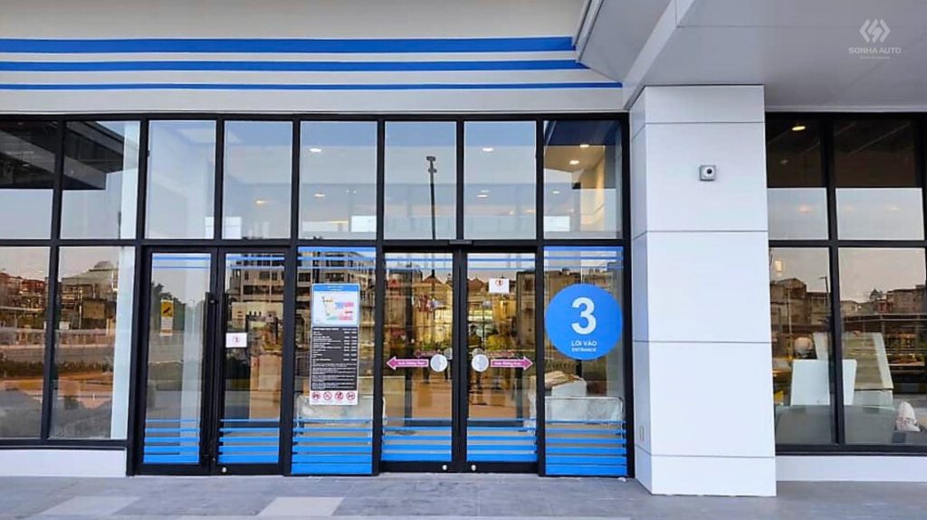 Giải pháp cửa tự động NABCO của Sonha Auto tại trung tâm thương mại AEON