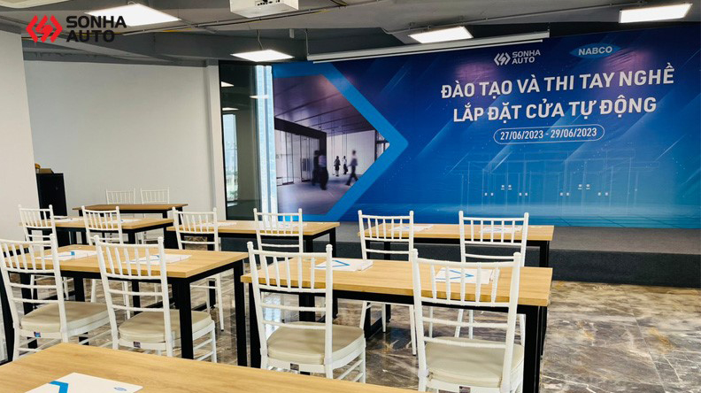 Đào tạo và thi tay nghề lắp đặt cửa tự động