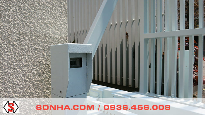 cong-truot-tu-dong-3pha-dai-su-quan-nhat-07