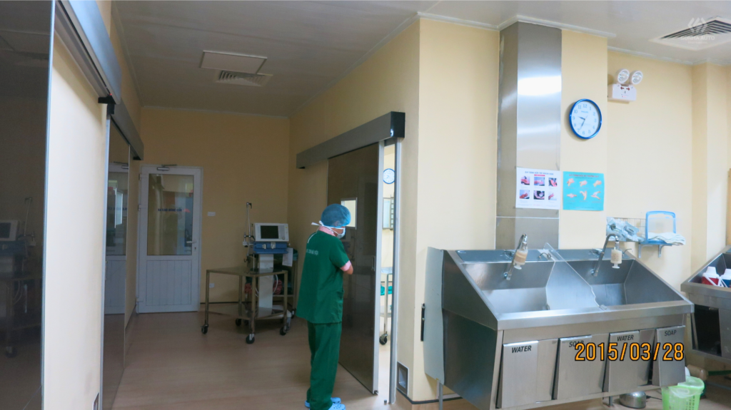 Giải pháp cửa phòng mổ NABCO kín khí cho bệnh viện