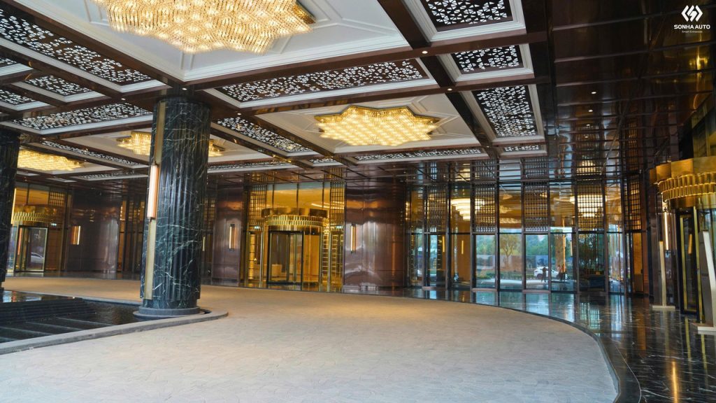 Cửa xoay tự động KBB tạo điểm nhấn sang trọng cho sảnh Sun Grand City Tây Hồ View Cửa xoay tự động KBB tạo điểm nhấn sang trọng cho sảnh Sun Grand City Tây Hồ View
