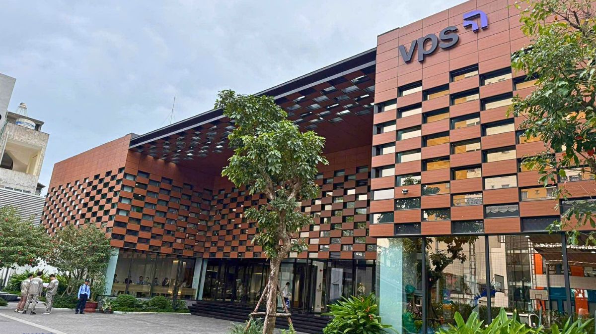 Sơn Hà Auto lắp đặt cửa xoay NABCO SSJ-C đầu tiên tại Việt Nam cho văn phòng VPS