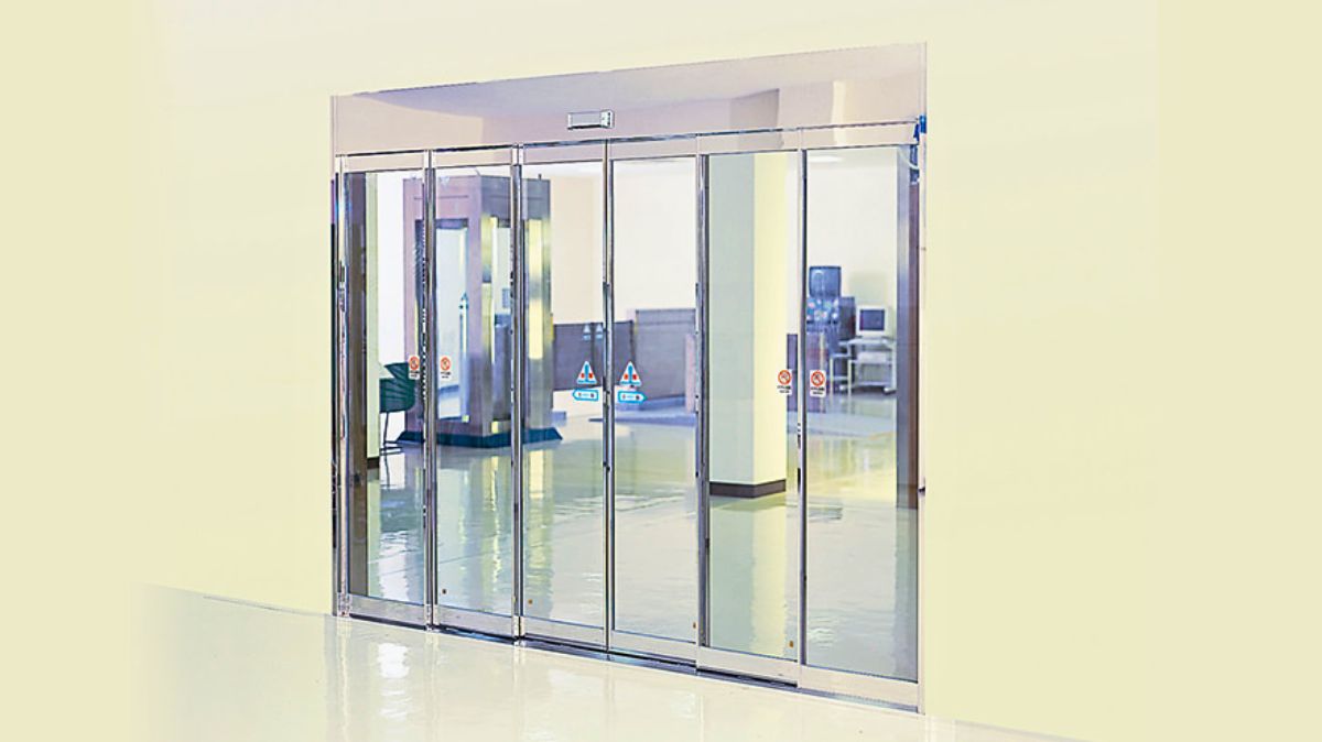 Cửa telescopic nhiều cánh giúp mở rộng lối đi tối đa