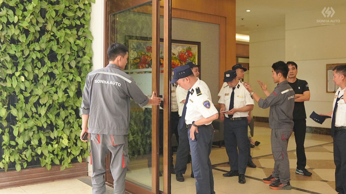 Thao tác mở gấp Breakout cửa tự động NABCO Thao tác mở gấp Breakout cửa tự động NABCO