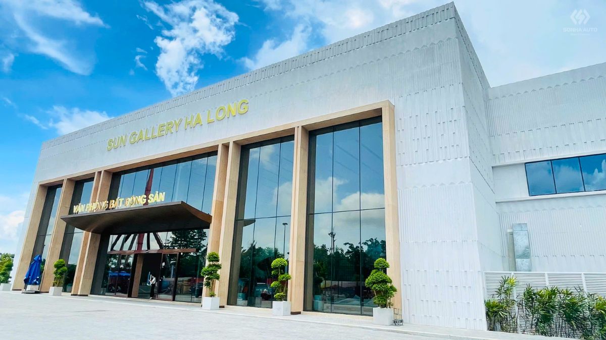 Giải pháp cửa tự động cho showroom bất động sản Sun Gallery