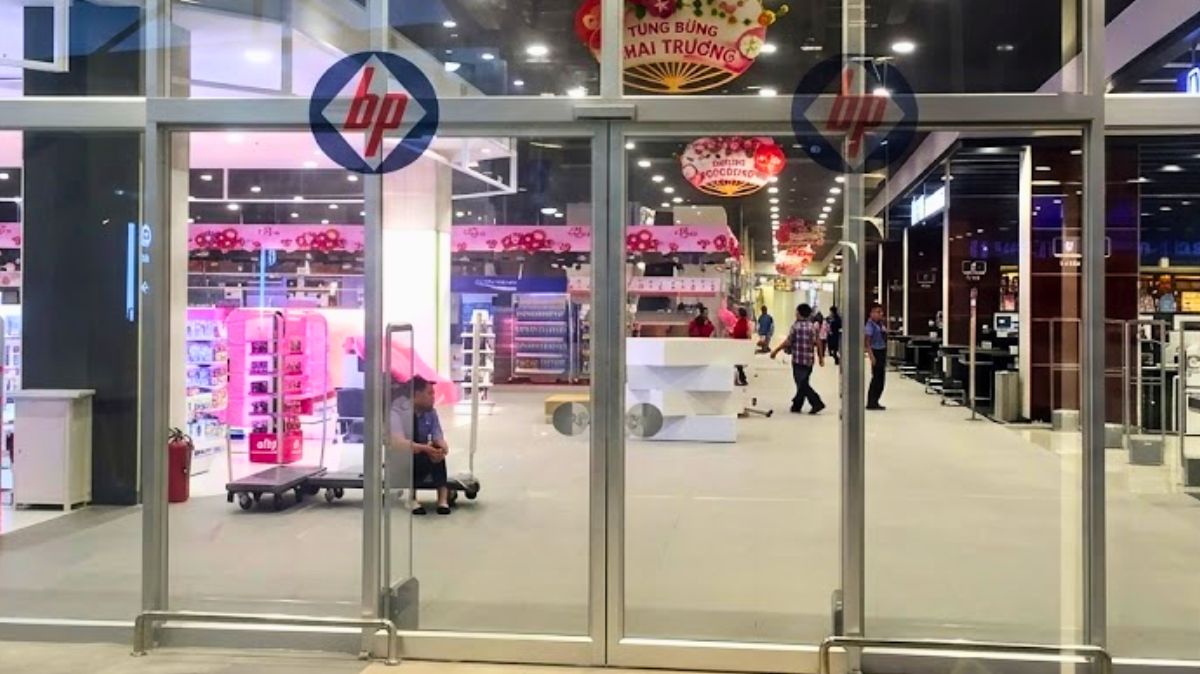 Lối vào AEON MALL Bình Tân sử dụng cửa trượt tự động NABCO Lối vào AEON MALL Bình Tân sử dụng cửa trượt tự động NABCO