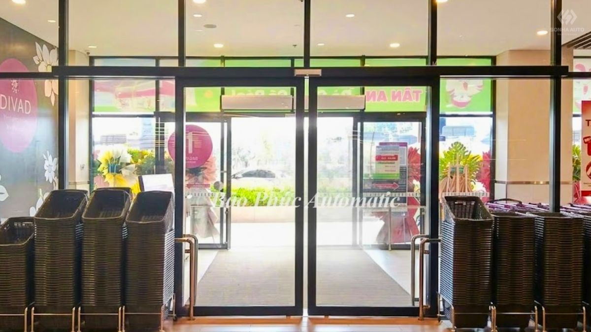Cửa tự động NABCO tại AEON Mall Tân An Cửa tự động NABCO tại AEON Mall Tân An